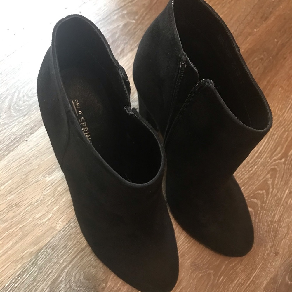 Black boots